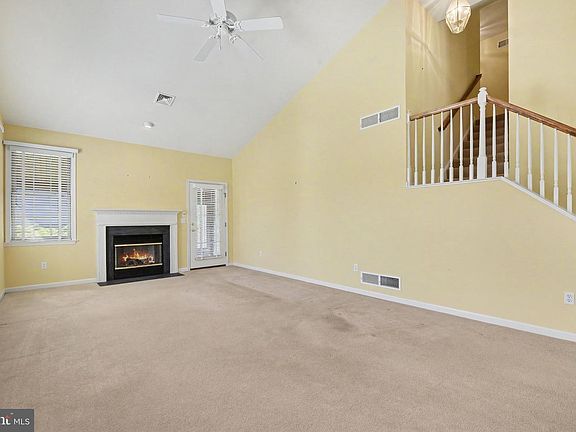 3rd image of 1928 Limestone Dr