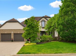 114 Jerome Park Dr, Hamilton, ON L9H 6H3