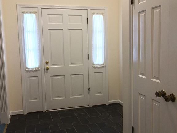 Entry Foyer with Double Closet