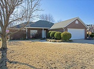 173 Applewood Ave, Farmington, AR 72730