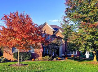 1087 Sullivans Rdg, Zionsville, IN 46077