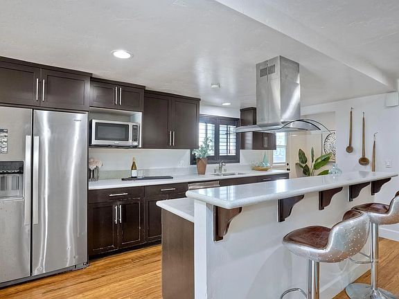 5th image of 4046 Tennyson St