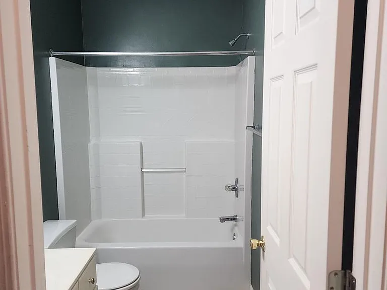 190 Wexford Dr #202 — Photo 4