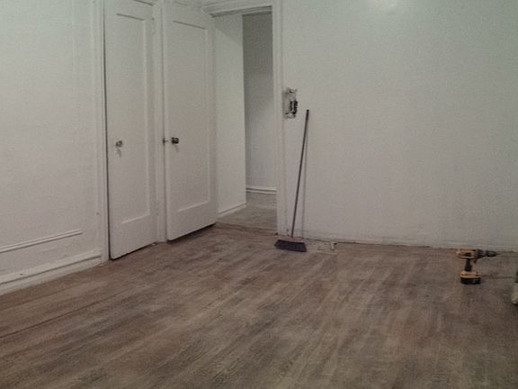 2nd image of 3400 Tryon Ave APT B10