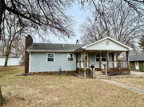 729 W Thompson St, Maryville, MO 64468