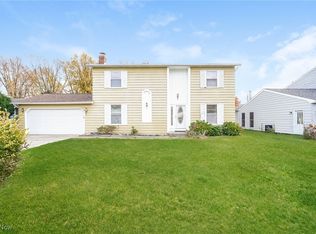 115 Hilltop Cir, Elyria, OH 44035