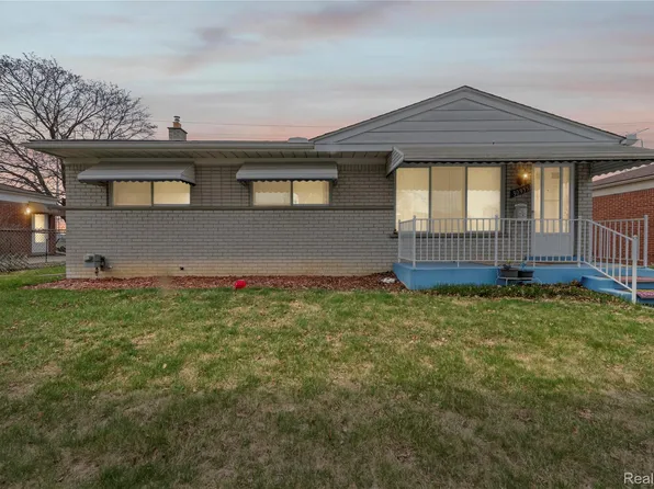 30955 Iroquois Dr, Warren, MI 48088