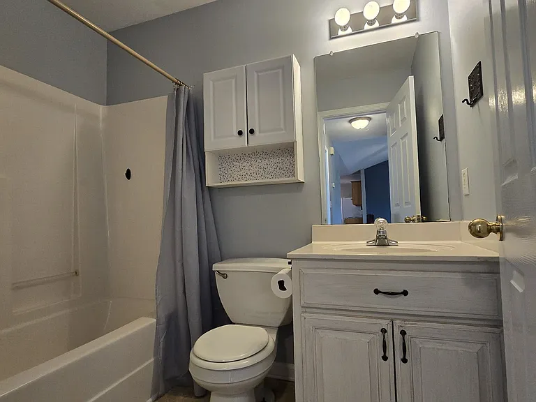 2723 Mollys Ct — Photo 8