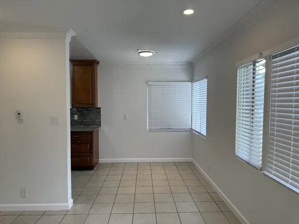 448 S Catalina St #2, Los Angeles, CA 90020