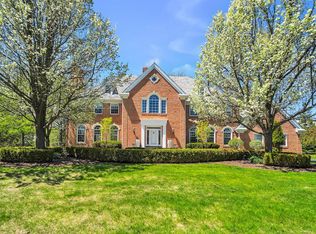 10113 N Vintage Ct, Mequon, WI 53092