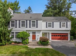 1010 W Lincoln St, Birmingham, MI