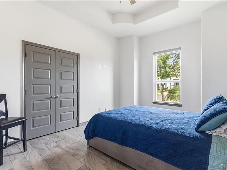 1612 Red River Ave — Photo 9