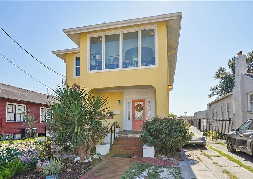 1st image of 716 Weiblen Pl