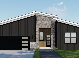 3939 E Appledore Ct, Brookline, MO 65619