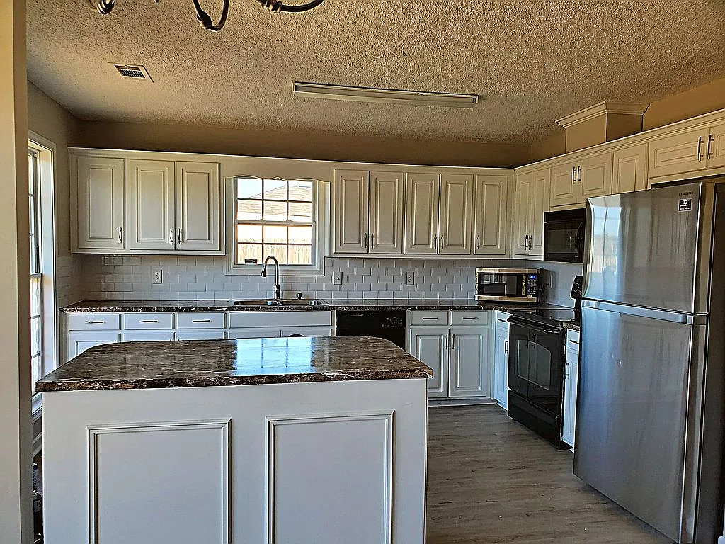 76 Sweetwater Branch Rd photo 1