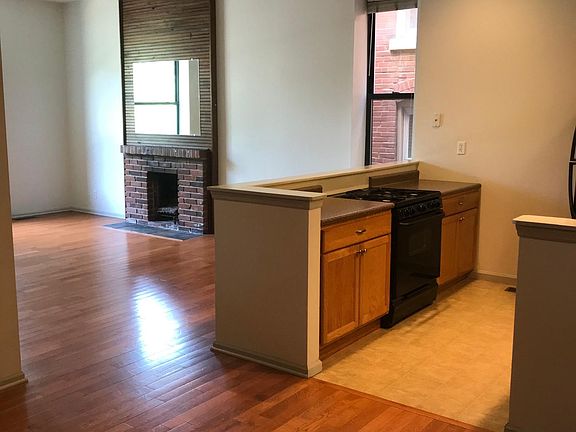 2nd image of 3813 Russell Blvd