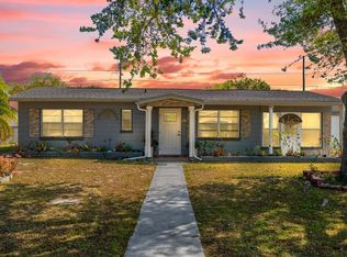 313 5th St S, Dundee, FL 33838