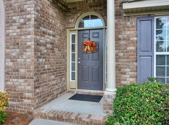 2nd image of 948 Wickham Dr