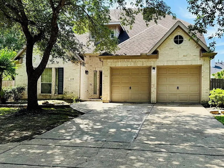 14009 Hollow Canyon Ln — Photo 2