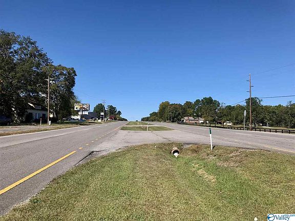 4th image of 2317 Highway 31 NW