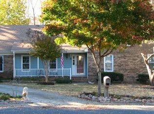 8839 Leipzig Dr, Charlotte, NC 28210