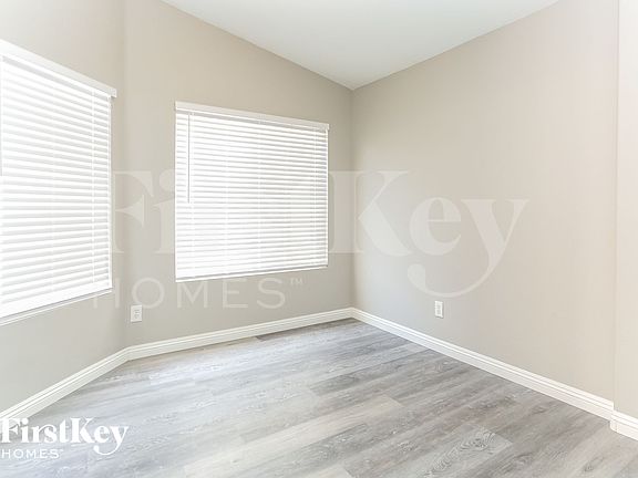 4th image of 4517 Possum Berry Ln