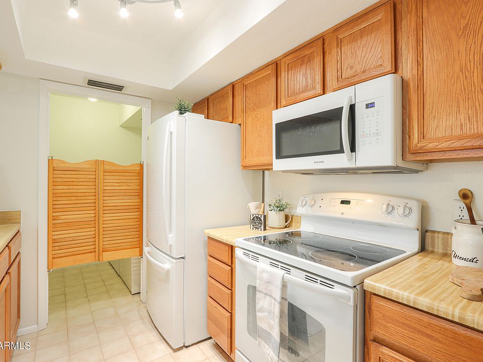 1st image of 1342 W EMERALD Avenue #340