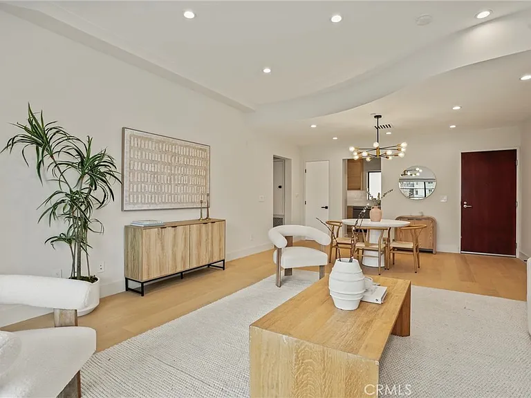 8788 Shoreham Dr #32 — Photo 6