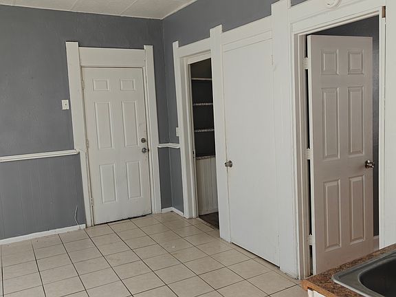 2nd image of 1321 N 43rd St #1321