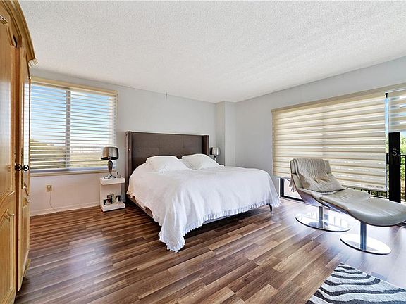 4th image of 7550 Hinson St #4