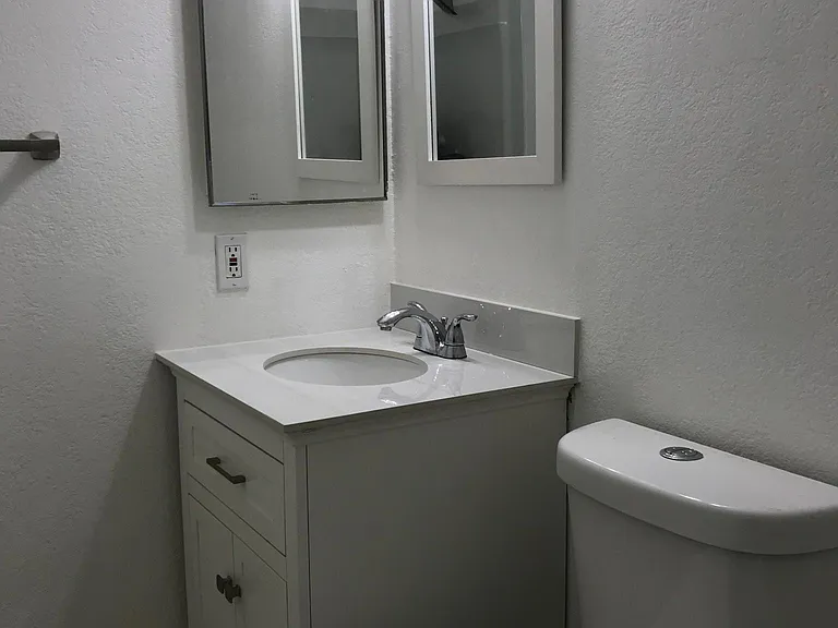 865 Denise Ave — Photo 9