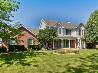 6911 Edgewood Ct, Spring Grove, IL 60081