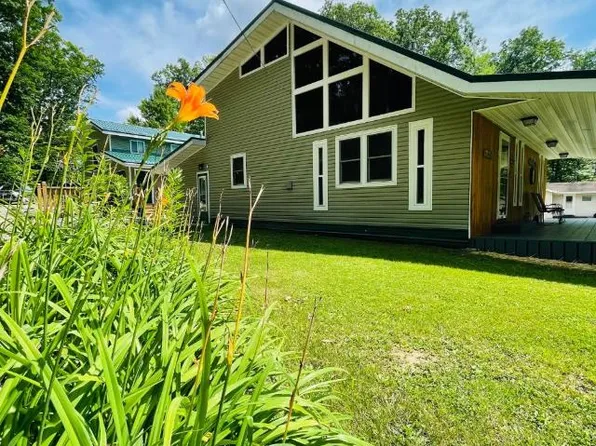 291 Cold Spring Ln, Warren, PA 16365