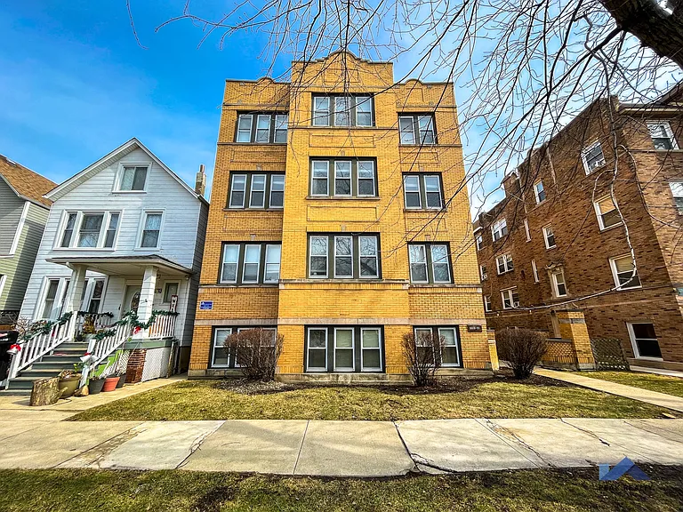 3319-21 N Karlov Ave — Photo 2