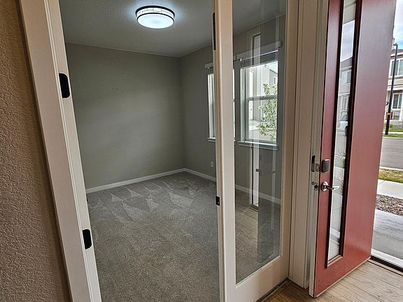 Ground floor office 12' x 10'