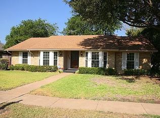 2325 Royal Oaks Cir, Garland, TX 75040