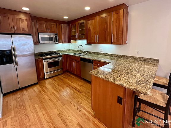 3rd image of 1371 Dolores St #A