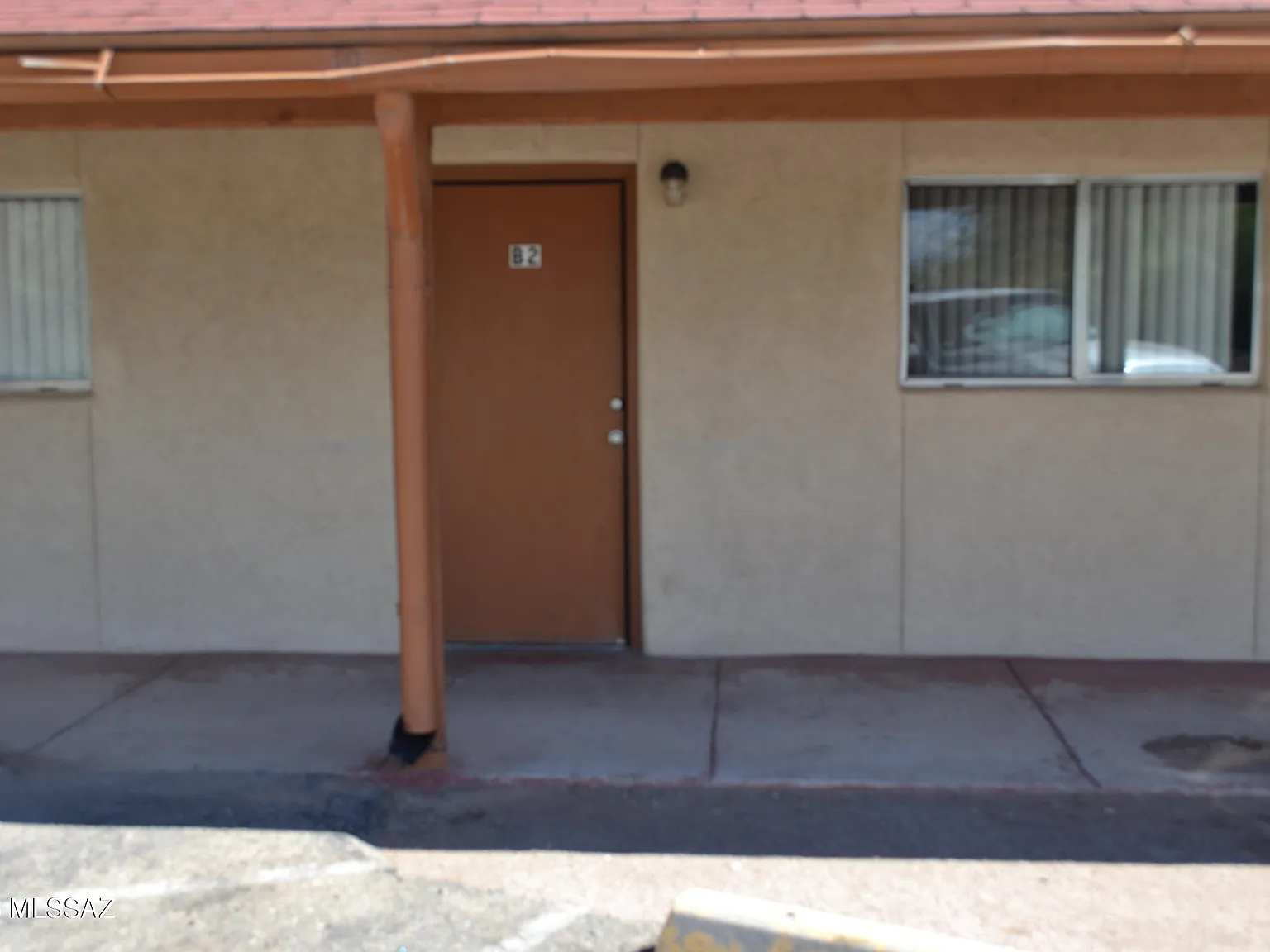 2 bed, 1.0 bath, 850 sqft, $1,200 — Photo 2