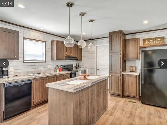 5th image of 5123 Marine Dr #A056