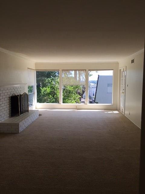 1st image of 135 London Ct