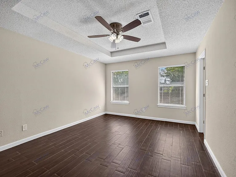2607 Parkview Dr — Photo 11