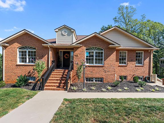 2nd image of 214 Swan Ln