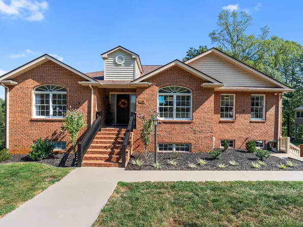 214 Swan Ln, Forest, VA 24551