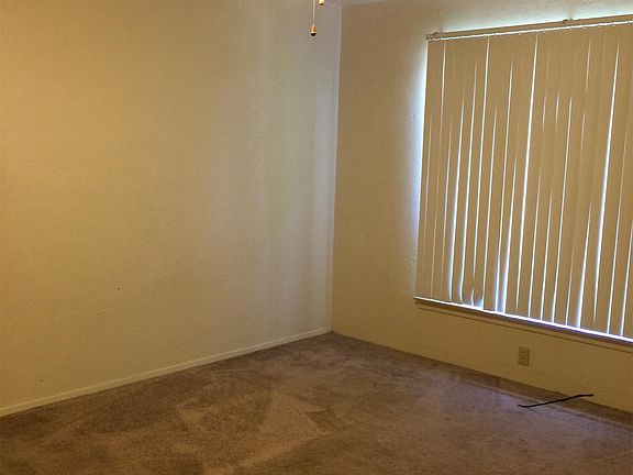 3rd image of 3458 E Clinton Ave