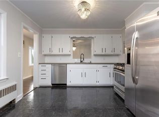 110 Ellsworth Ave #A, Harrison, NY 10528