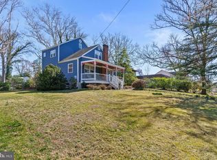 1427 Pathfinder Ln, Mc Lean, VA 22101