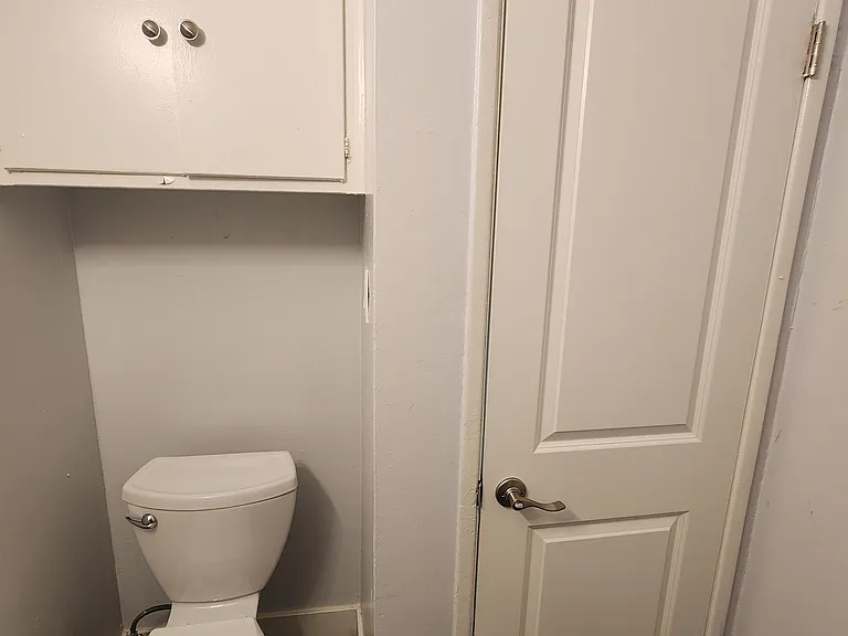 1123 E Hellman St #7 — Photo 14