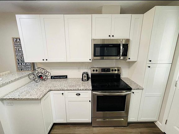 3rd image of 217 Tigerview Gln #2