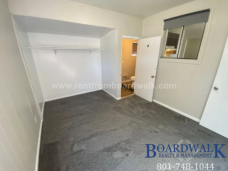 1453 W 2320 S — Photo 21