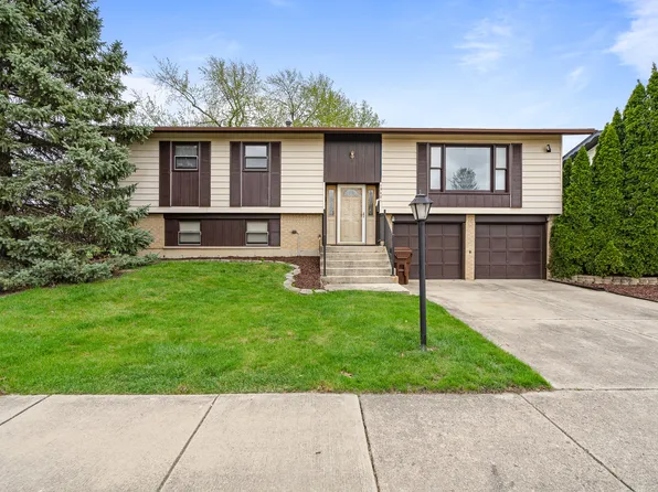 15401 Las Flores Ln, Oak Forest, IL 60452